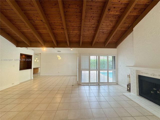 76 Ivy Road 76, Hollywood, FL 33021