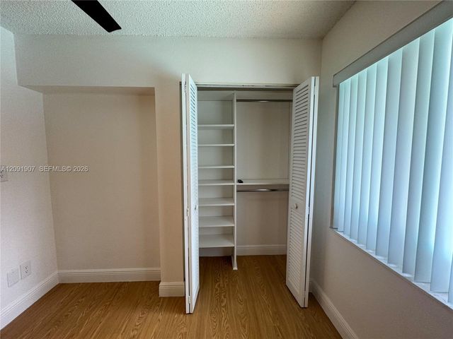 76 Ivy Road 76, Hollywood, FL 33021