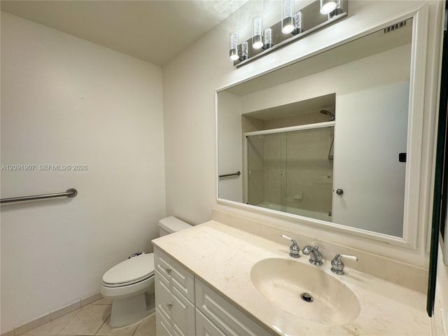 76 Ivy Road 76, Hollywood, FL 33021
