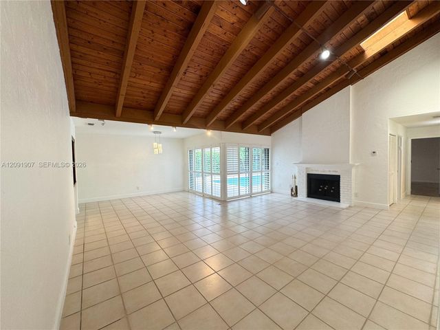 76 Ivy Road 76, Hollywood, FL 33021
