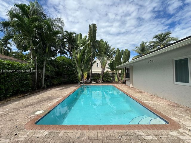 76 Ivy Road 76, Hollywood, FL 33021