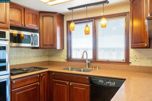 2300 Wildwood Ct, Antioch, CA 94509