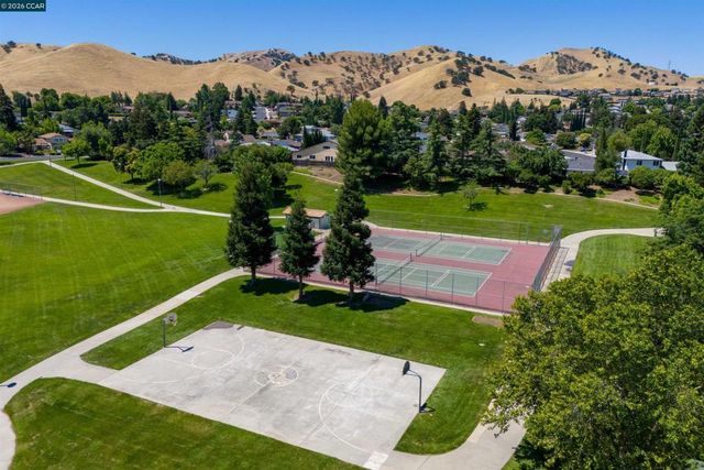2300 Wildwood Ct, Antioch, CA 94509