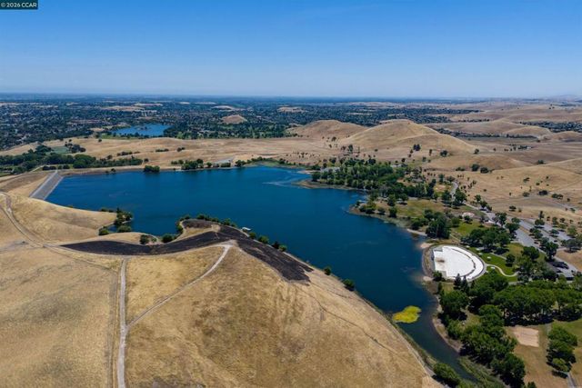 2300 Wildwood Ct, Antioch, CA 94509
