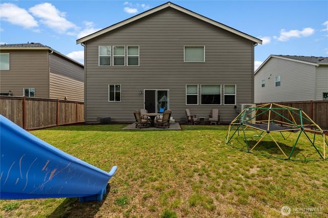 17512 Crossing Drive E, Puyallup, WA 98374