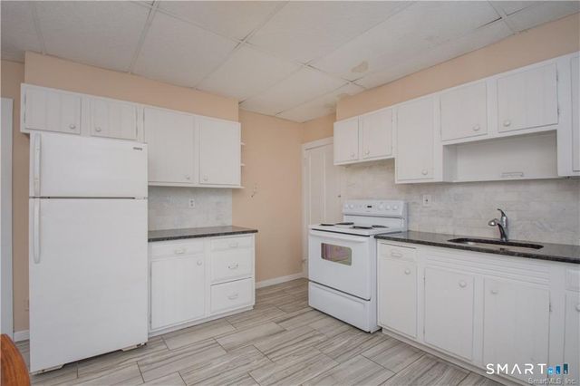 13 Wilcox Street, Wethersfield, CT 06109