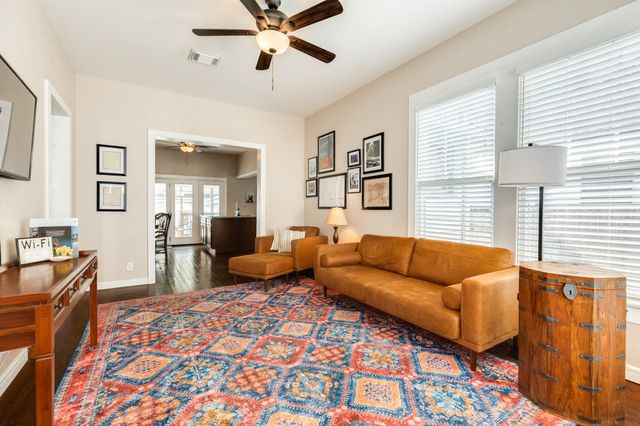 4719 Avenue R, Galveston, TX 77551