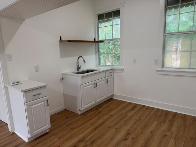 4719 Avenue R, Galveston, TX 77551