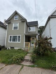 333 E 27TH Street, Erie, PA 16504