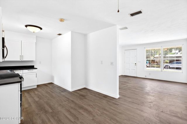 538 Brook Circle, South Daytona, FL 32119