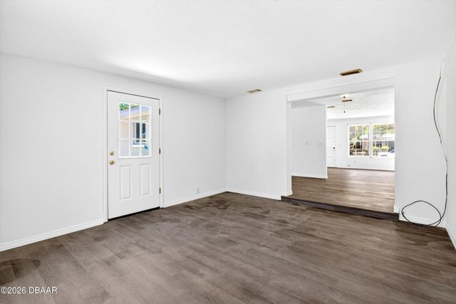 538 Brook Circle, South Daytona, FL 32119