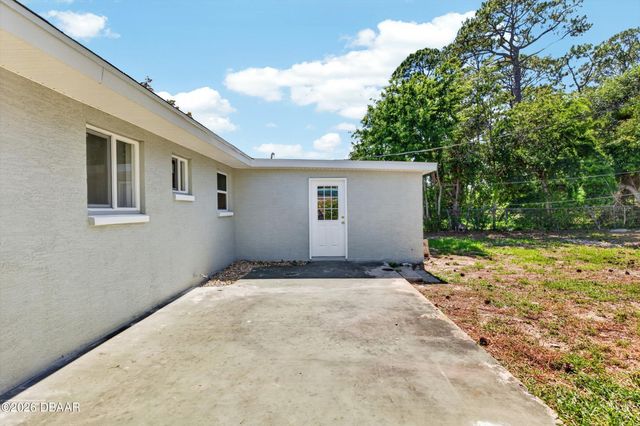538 Brook Circle, South Daytona, FL 32119