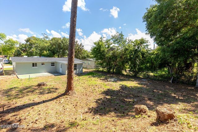 538 Brook Circle, South Daytona, FL 32119