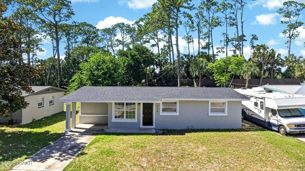 538 Brook Circle, South Daytona, FL 32119
