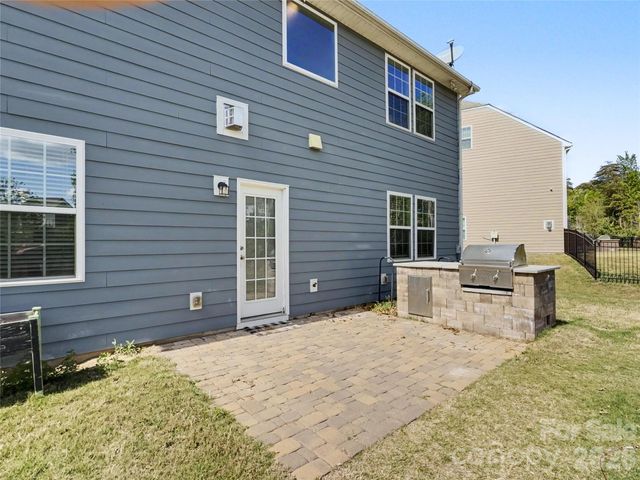 16835 Cozy Cove Road, Charlotte, NC 28278