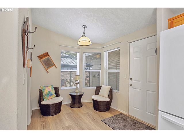 3700 BABCOCK Ln 123, Eugene, OR 97401
