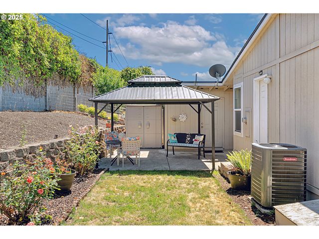 3700 BABCOCK Ln 123, Eugene, OR 97401