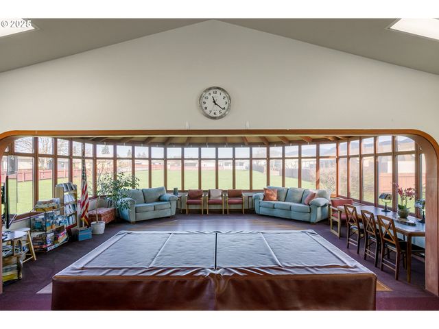 3700 BABCOCK Ln 123, Eugene, OR 97401