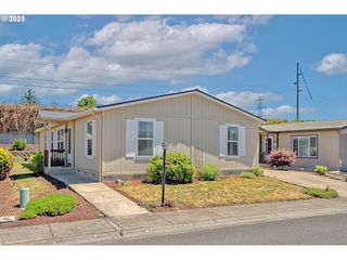 3700 BABCOCK Ln 123, Eugene, OR 97401