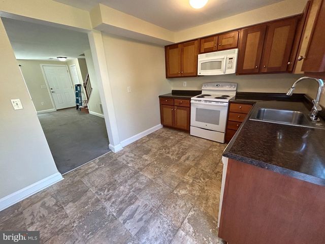 8447 BRAXTED LN, Manassas, VA 20110
