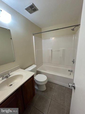 8447 BRAXTED LN, Manassas, VA 20110
