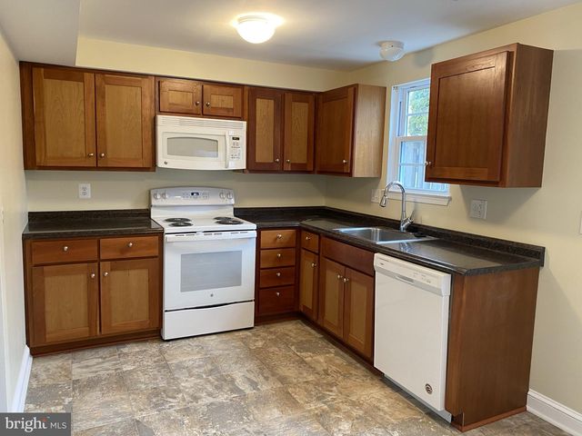 8447 BRAXTED LN, Manassas, VA 20110