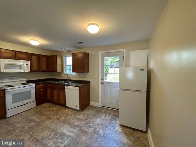 8447 BRAXTED LN, Manassas, VA 20110