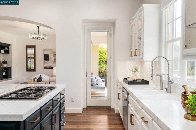 140 Angora Court, Danville, CA 94506