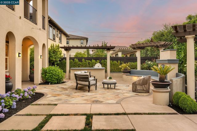 140 Angora Court, Danville, CA 94506