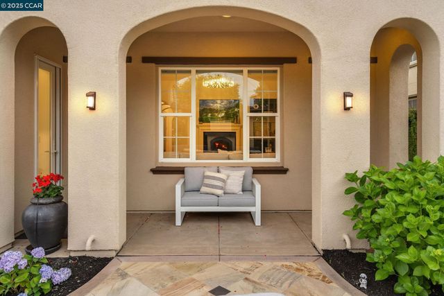 140 Angora Court, Danville, CA 94506
