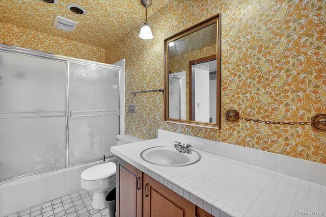 6225 Sierra Pass, Flint Charter Township, MI 48532