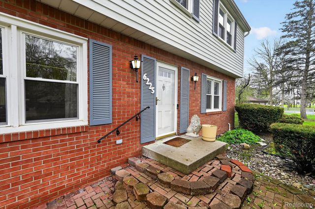 6225 Sierra Pass, Flint Charter Township, MI 48532