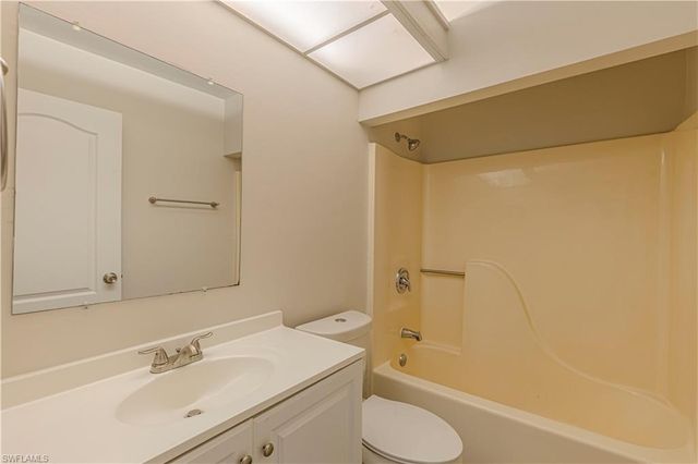 216 27th TER, Cape Coral, FL 33904