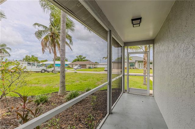 216 27th TER, Cape Coral, FL 33904