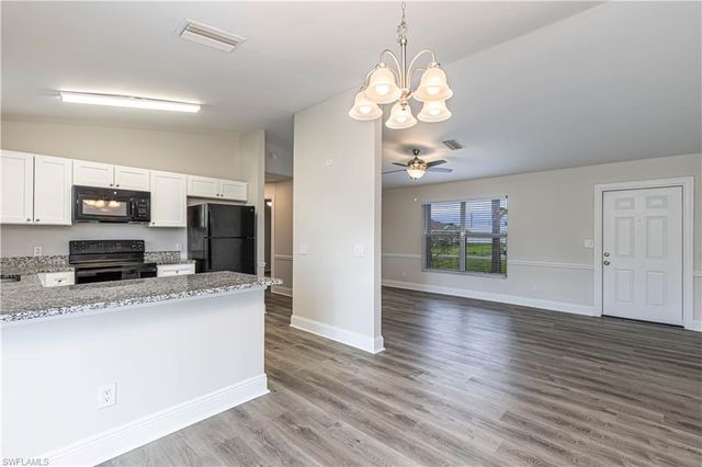 216 27th TER, Cape Coral, FL 33904