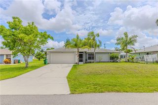 216 27th TER, Cape Coral, FL 33904