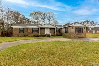 8208 Durand Ave, Pensacola, FL 32534