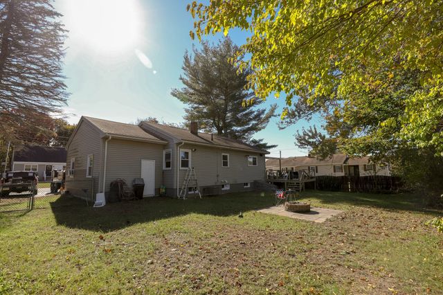 14 Janice Ave, Dracut, MA 01826