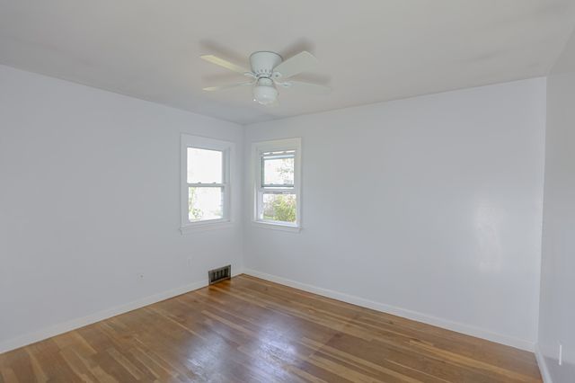 14 Janice Ave, Dracut, MA 01826
