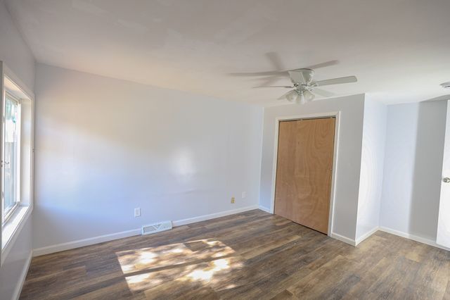 14 Janice Ave, Dracut, MA 01826