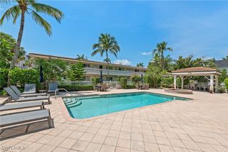 950 7th AVE S 23, Naples, FL 34102