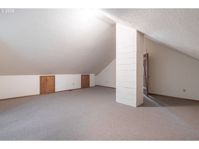 4161 HEAVENS Way S, Salem, OR 97302