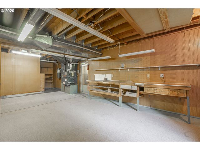 4161 HEAVENS Way S, Salem, OR 97302
