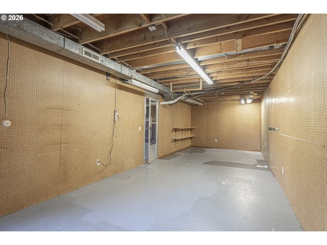 4161 HEAVENS Way S, Salem, OR 97302