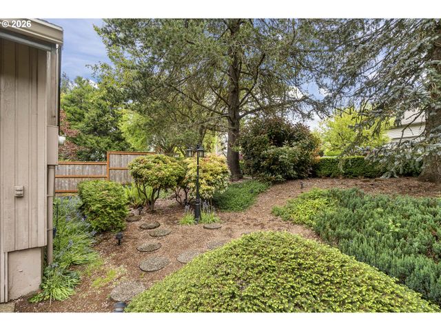 4161 HEAVENS Way S, Salem, OR 97302