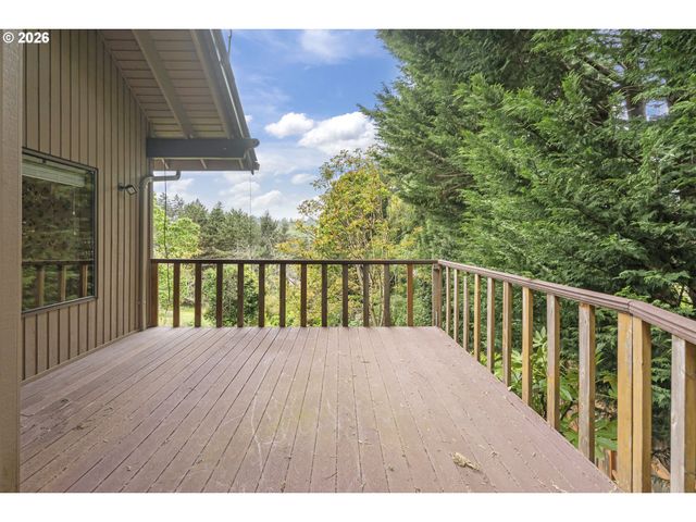4161 HEAVENS Way S, Salem, OR 97302