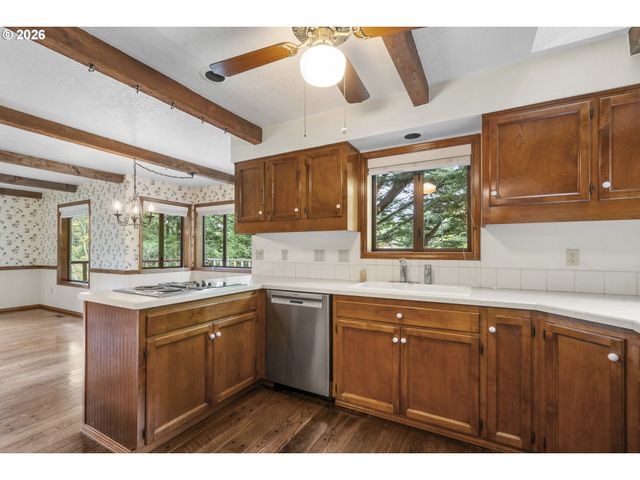 4161 HEAVENS Way S, Salem, OR 97302
