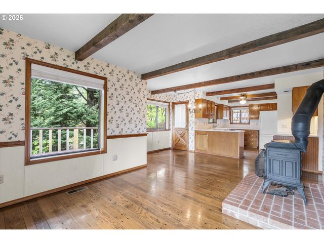 4161 HEAVENS Way S, Salem, OR 97302