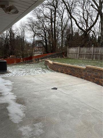 526 Foltz Dr, Penn Hills, PA 15147