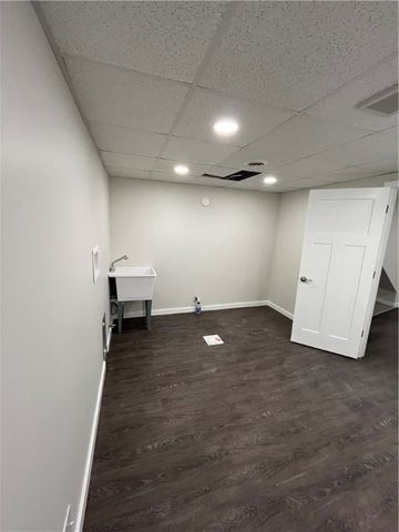 526 Foltz Dr, Penn Hills, PA 15147